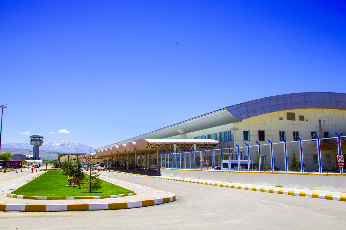 Van Ferit Melen Havalimanı (VAN)