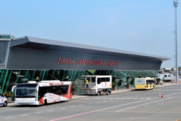 Tiran Havalimanı (TIA)